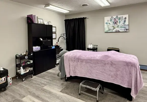 Royal Glow Beauty and Esthetics spa treatment room in Boardman Ohio
